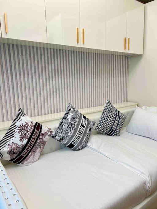 One Seven Apartment Manila