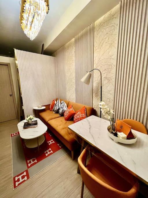 Apartment One Seven *